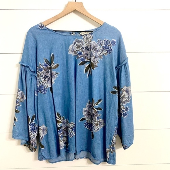 Crimson in Grace Floral Boho Chambray Top, Size Large - Picture 3 of 10